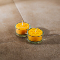 Teelichter aus Bienenwachs